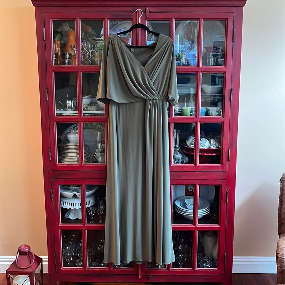 BHLDN dress size 12 worn 1x alter an inch on hem tac on top slight stain on top